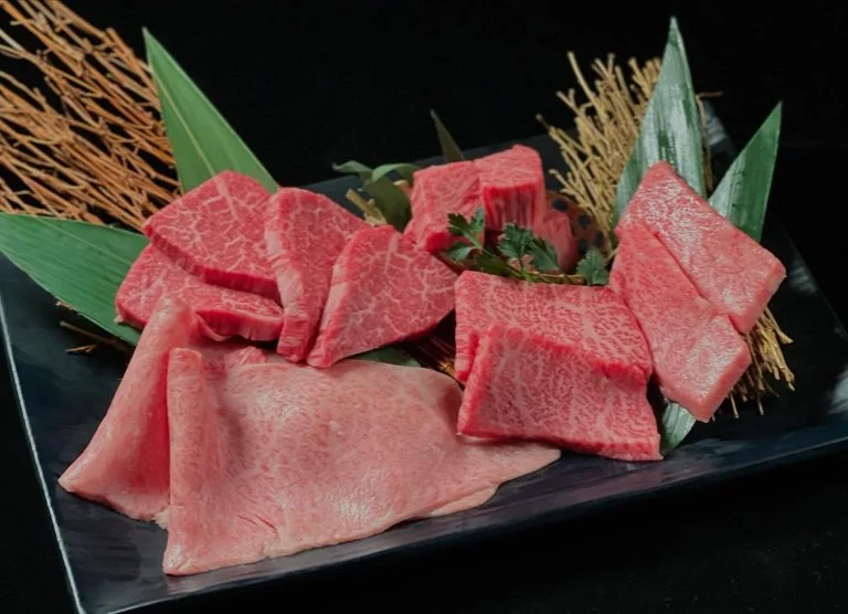 【新橋×焼肉×雌牛】繊細な口当たりの雌の和牛!/야키니쿠/yakiniku/烤肉/yakiniku near me