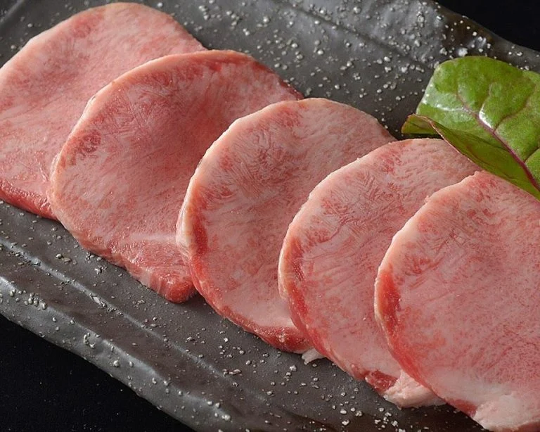 【新橋×和牛×タン】希少な黒毛和牛のタン！/야키니쿠/yakiniku/烤肉/yakiniku near me