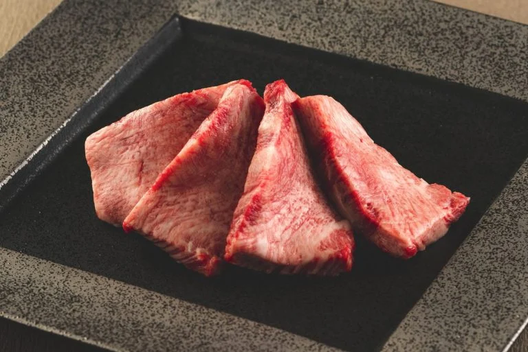 【新橋×和牛×タン】ひと口で虜になる和牛タン塩！/야키니쿠/yakiniku/烤肉/yakiniku near me