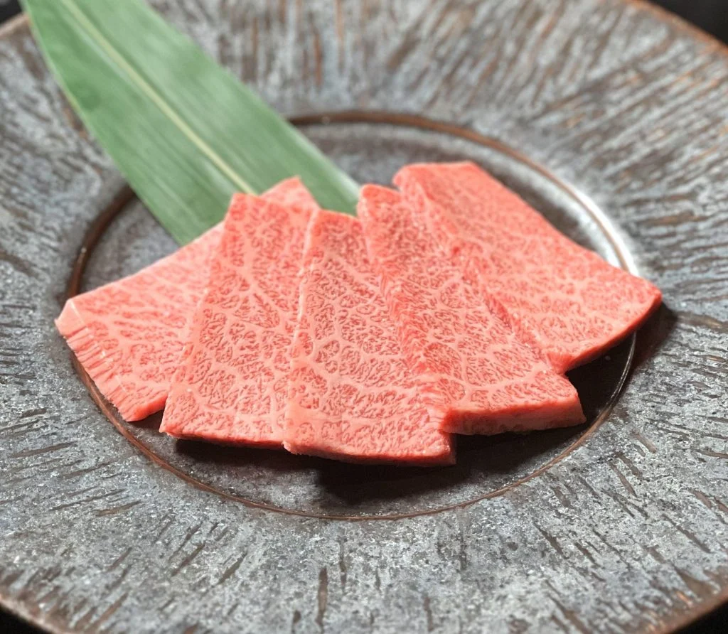 【新橋×和牛×カルビ】体温で解ける、至高の口どけ。/야키니쿠/yakiniku/烤肉/yakiniku near me
